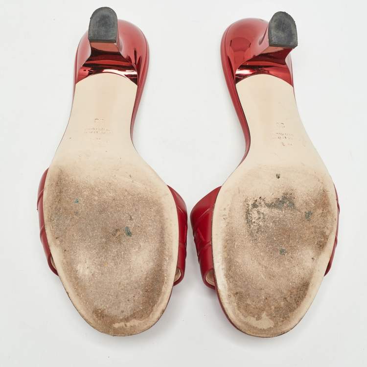 Pre Owned Fendi Dark Red Leather Slide Sandals Size 38