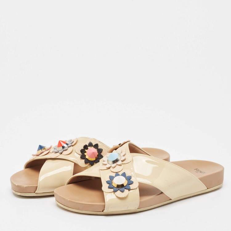 Pre Owned Fendi Beige Patent Leather Flowerland Slides Size 38