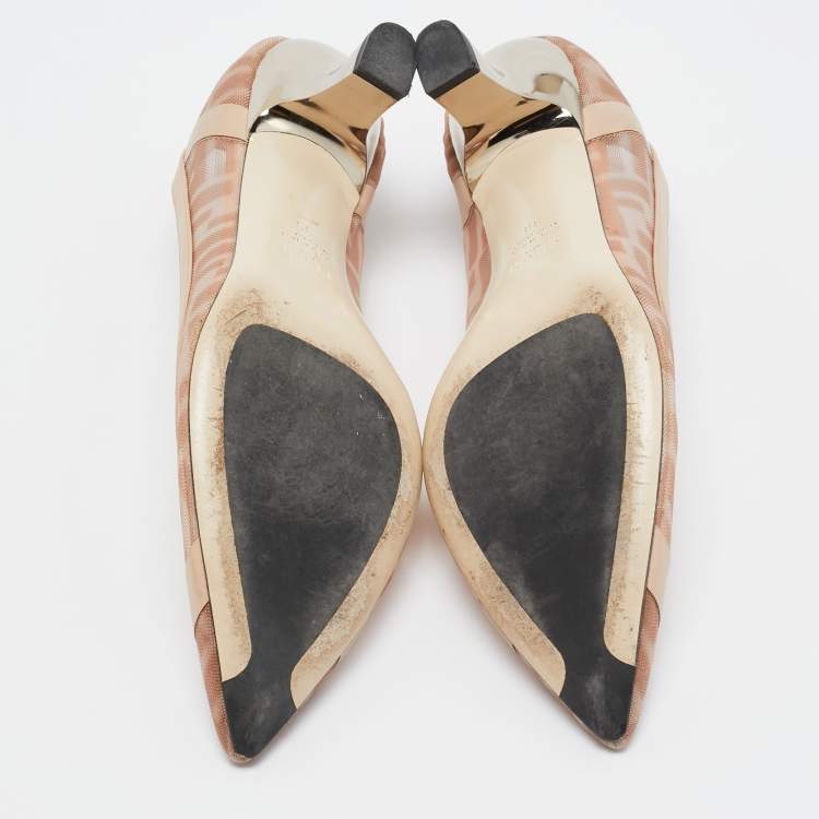 Pre Owned Fendi Light Pink/Brown Zucca Mesh and Leather Colibri Pumps Size 39