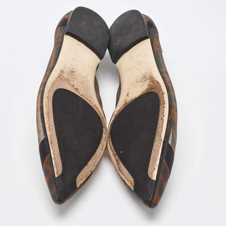 Pre Owned Fendi Brown/Black Zucca Mesh and Leather Colibri Ballet Flats Size 38