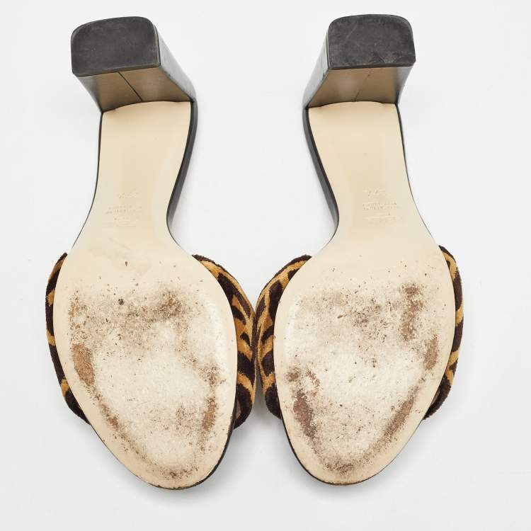Pre Owned Fendi Brown Velvet FF Logo Slide Sandals Size 37.5
