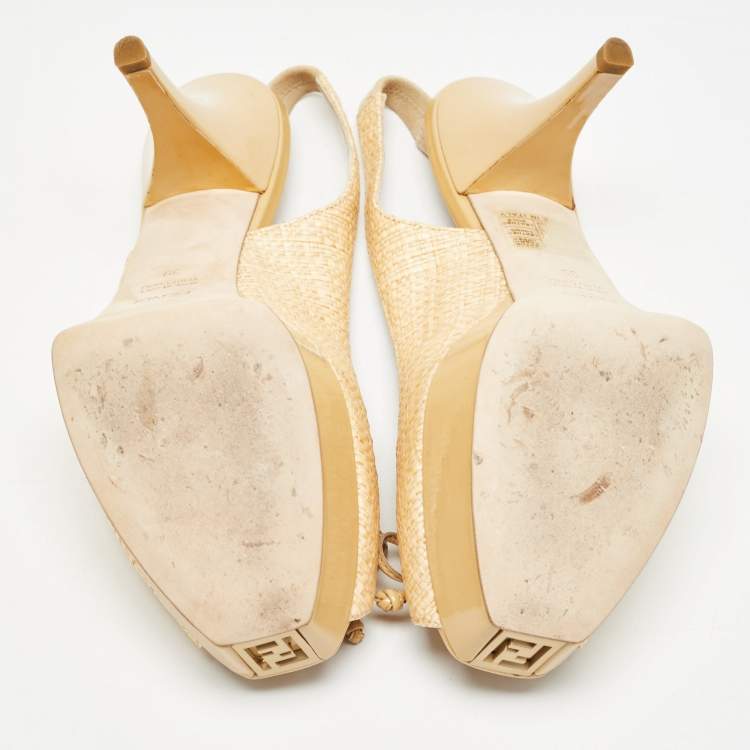 Pre Owned Fendi Beige Patent and Raffia Slingback Pumps Size 39