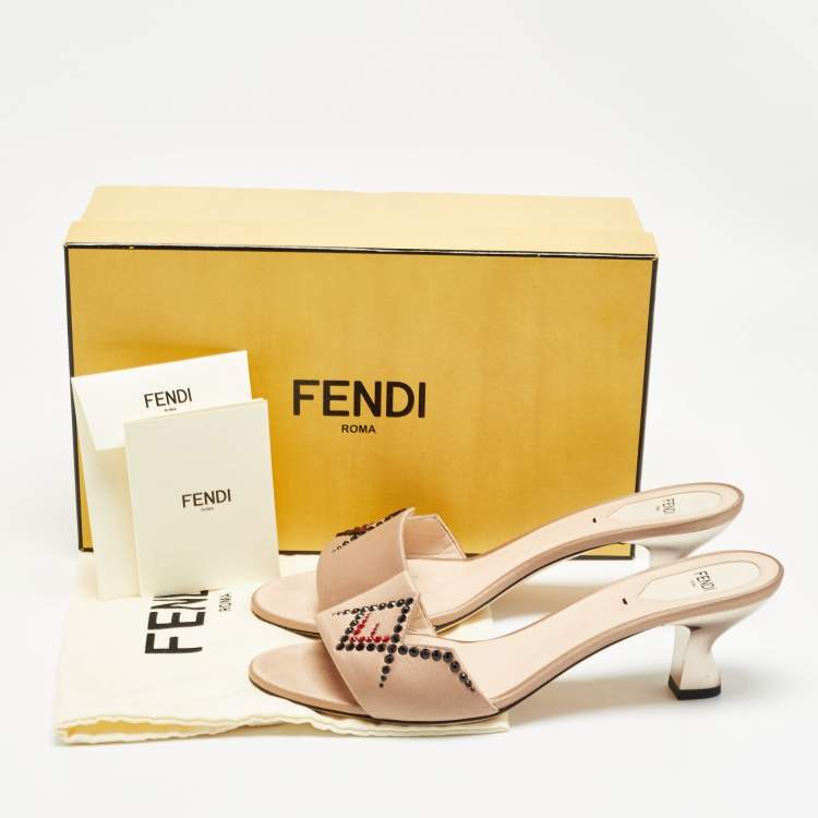 Pre Owned Fendi Beige Satin Crystal Embellished Slide Sandals Size 40 