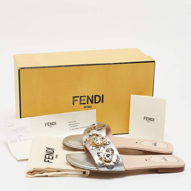 Pre Owned Fendi Silver Leather Flowerland Flat Slides Size 36