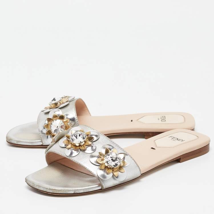 Pre Owned Fendi Silver Leather Flowerland Flat Slides Size 36