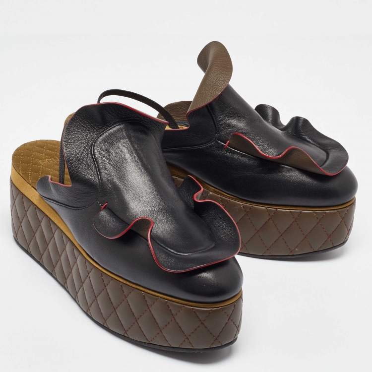 Pre Owned Fendi Black/Green Ruffled Leather Slingback Platform Mules Size 39