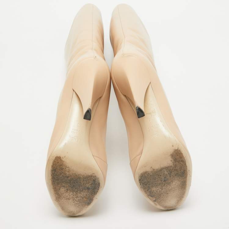 مملوكة مسبقًا Fendi Beige Leather Knee Length Boots Size 40