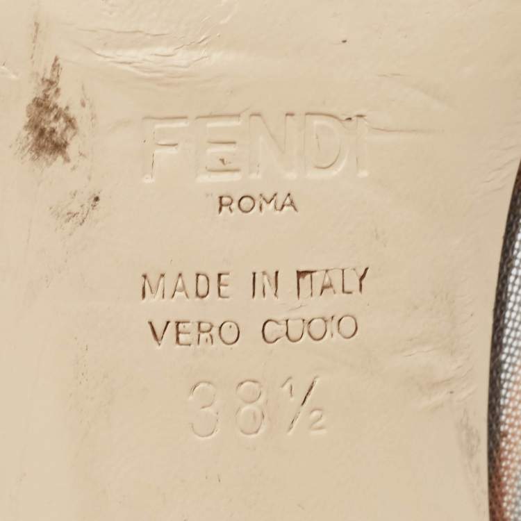 مملوكة مسبقًا Fendi Brown/Black Zucca Mesh and Leather Colibri Pumps Size 38.5