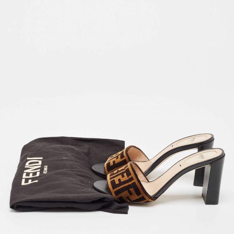 Pre Owned Fendi Brown Velvet Slide Sandals Size 37.5