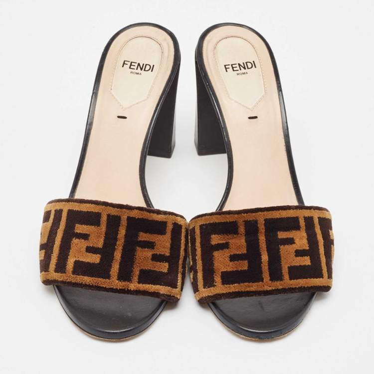 Pre Owned Fendi Brown Velvet Slide Sandals Size 37.5