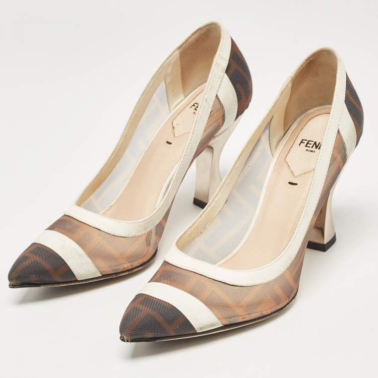 مملوكة مسبقًا Fendi Brown/White Zucca Mesh and Leather Colibri Pumps Size 35