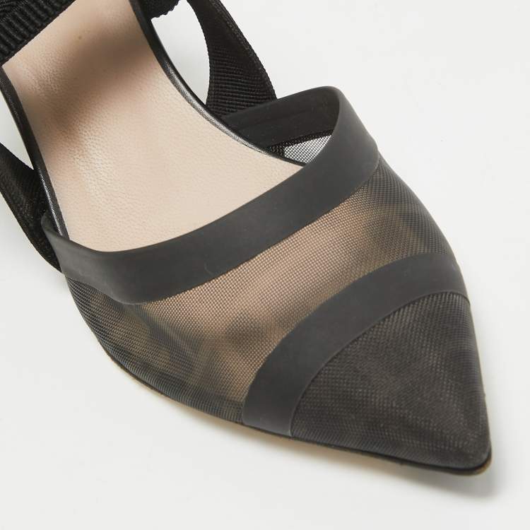 مملوكة مسبقًا Fendi Black Canvas and Mesh Colibri Pumps Size 38.5