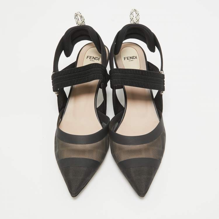 مملوكة مسبقًا Fendi Black Canvas and Mesh Colibri Pumps Size 38.5