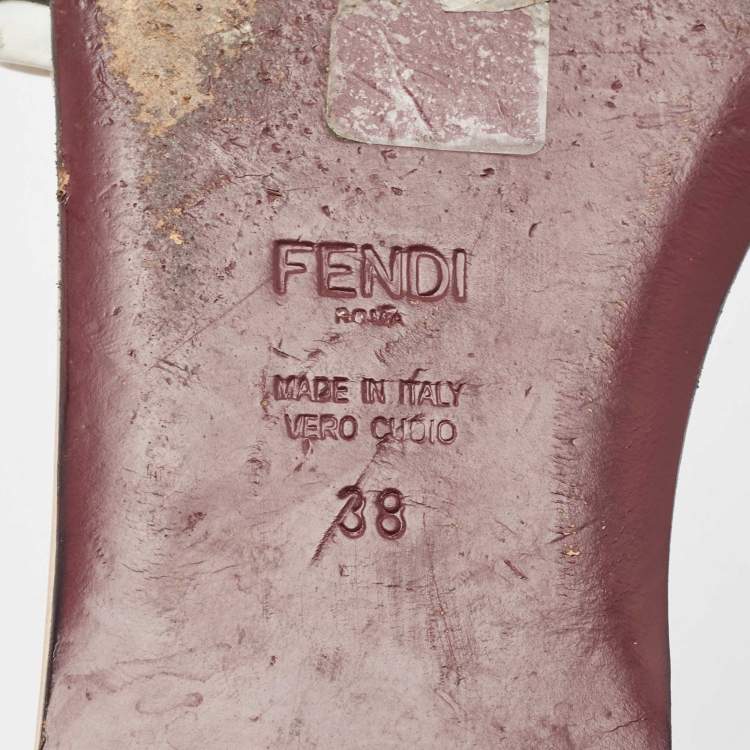 Pre Owned Fendi Black/Cream Leather Flowerland Flat Sandals Size 38