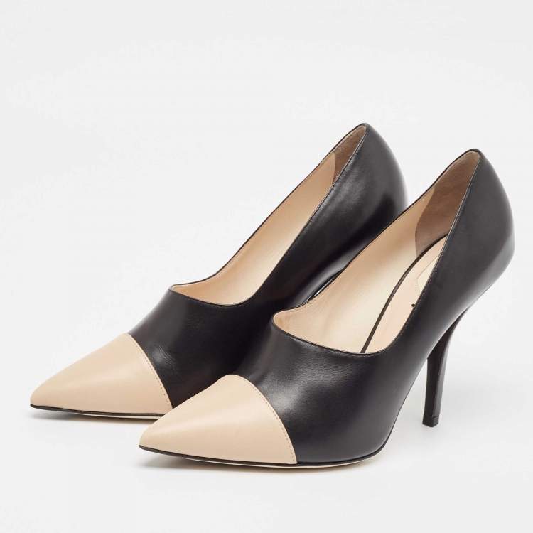 Pre Owned Fendi Black/Beige Leather Pointed Toe Pumps Size 41