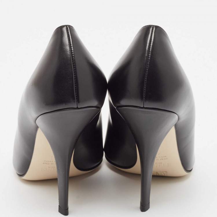 Pre Owned Fendi Black/Beige Leather Pointed Toe Pumps Size 41