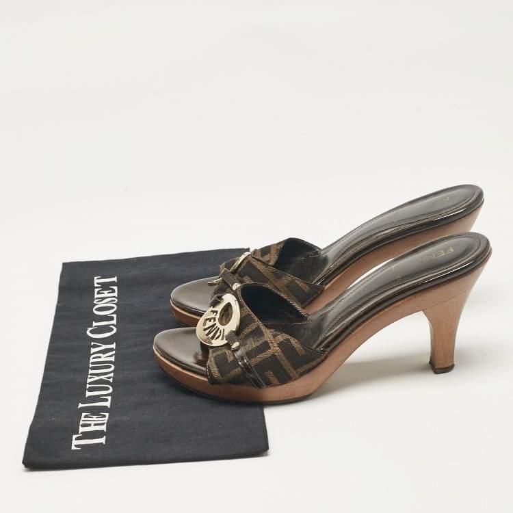 Pre Owned Fendi Brown Canvas and Patent Leather Slide Sandals Size 37.5