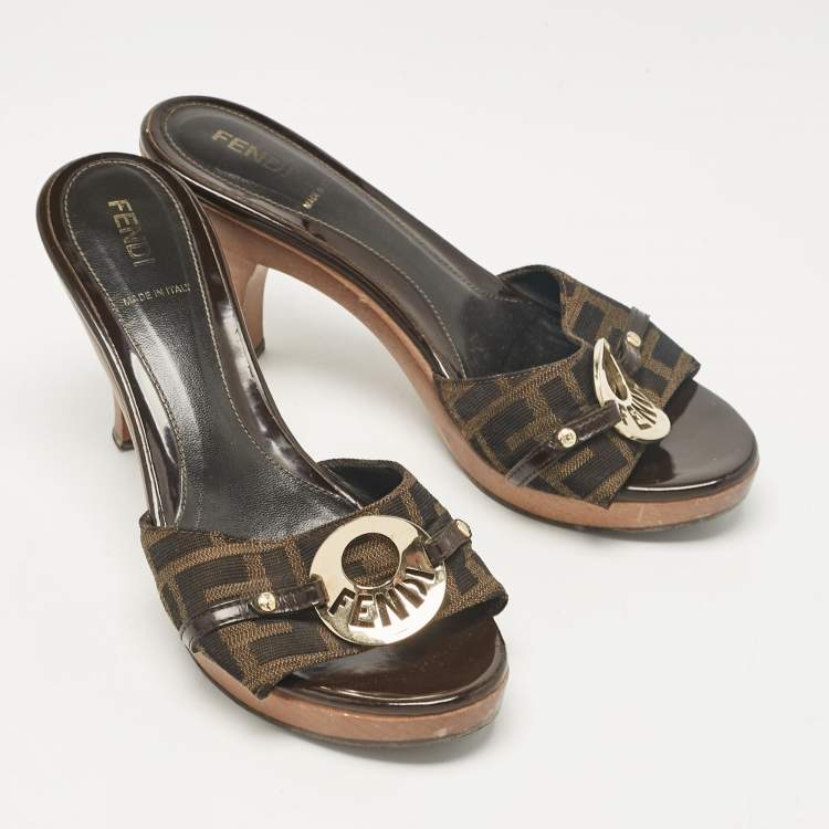 Pre Owned Fendi Brown Canvas and Patent Leather Slide Sandals Size 37.5