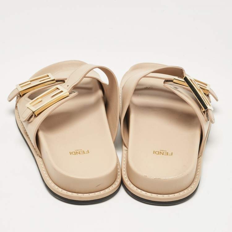 Pre Owned Fendi Beige Leather Flat Sandals Size 40
