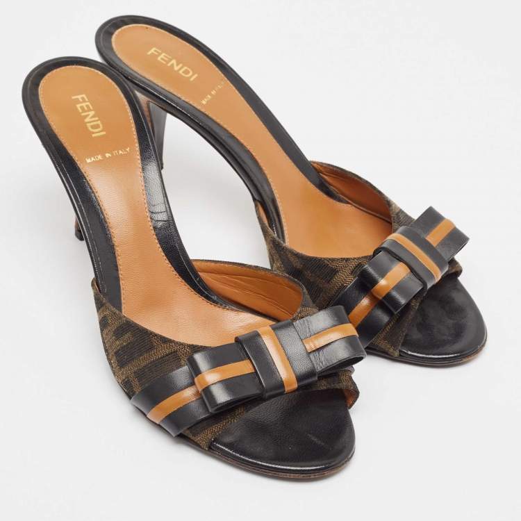 Pre Owned Fendi Zucca Canvas Pride and Prejudice Bow Slides Size 39