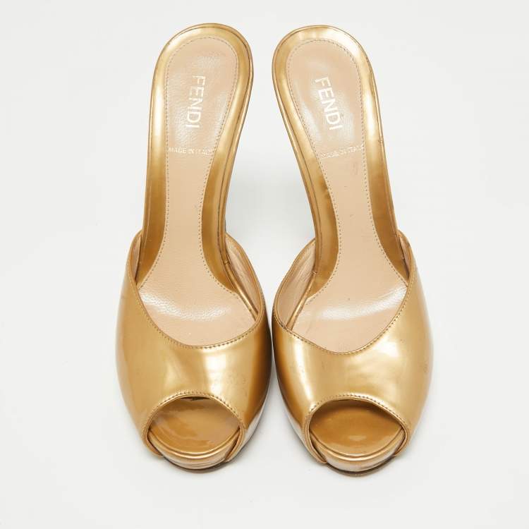 Pre Owned Fendi Gold Patent Leather FF Heel Slide Sandals Size 37.5