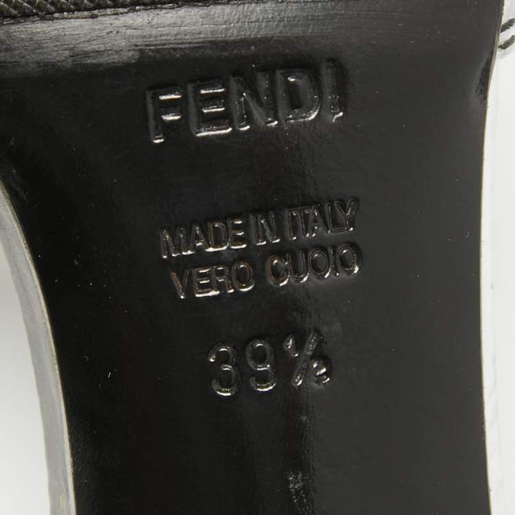 Pre Owned Fendi Silver Leather B Buckle Slide Sandals Size 39.5