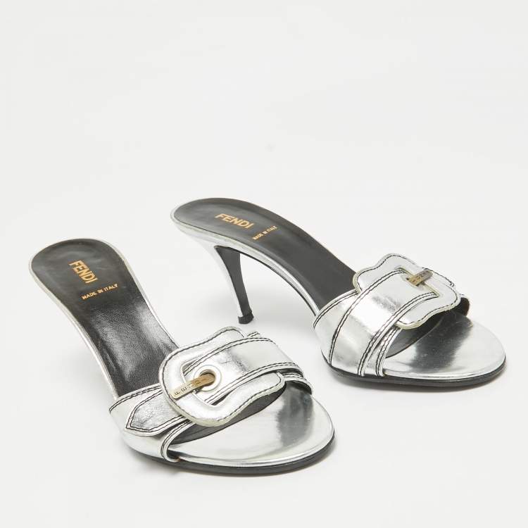 Pre Owned Fendi Silver Leather B Buckle Slide Sandals Size 39.5