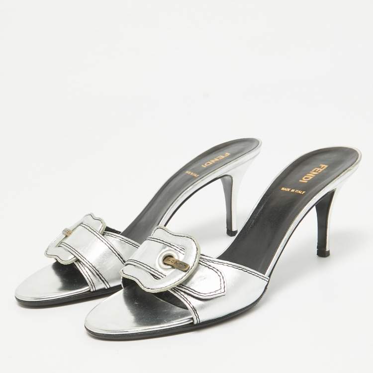 Pre Owned Fendi Silver Leather B Buckle Slide Sandals Size 39.5