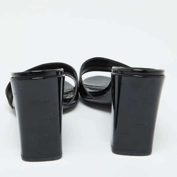 Pre Owned Fendi Black Patent Leather Slide Sandals Size 37