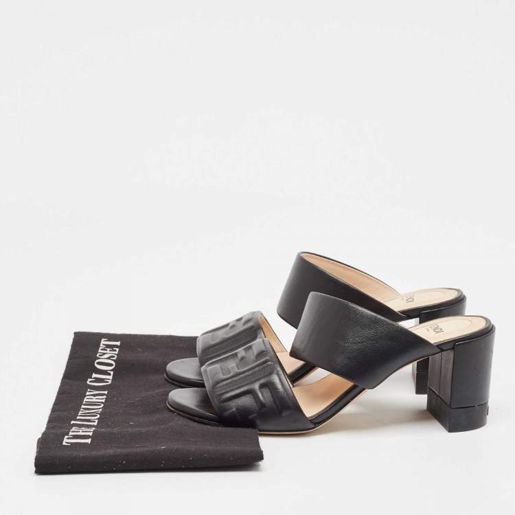 Pre Owned Fendi Black Leather Slide Sandals Size 37