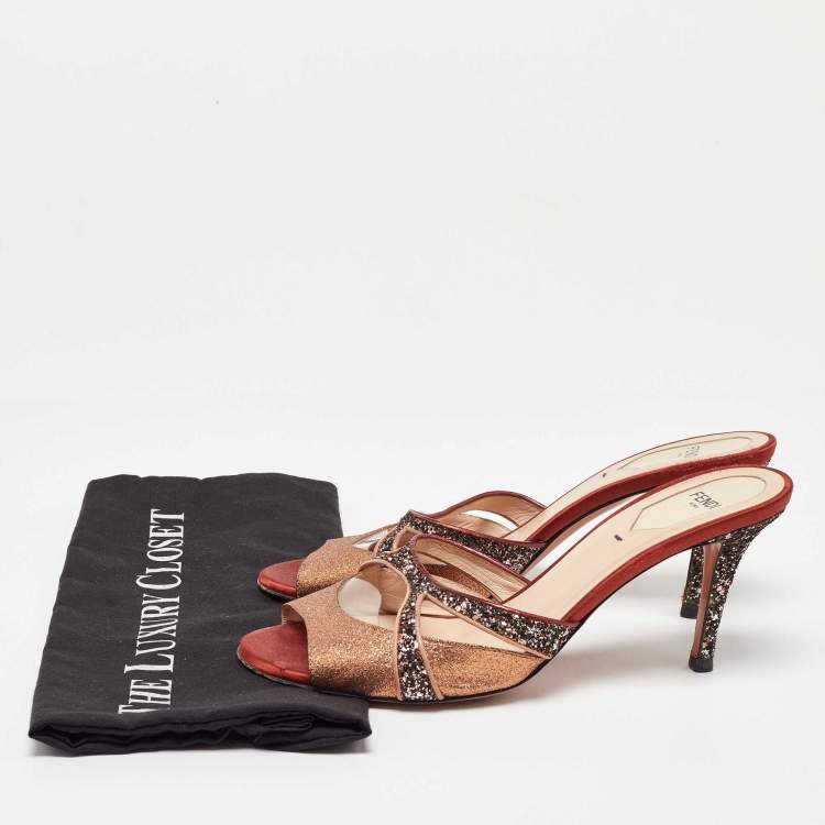 مملوكة مسبقًا Fendi Multicolor Metalic Leather and Glitter Slide Sandals Size 40