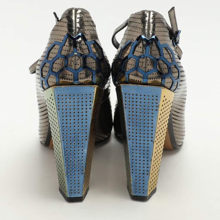 Pre Owned Fendi Metallic Perforated Leather T-Strap Pumps Size 41