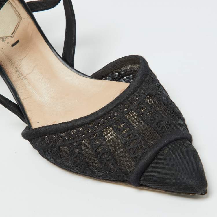 مملوكة مسبقًا Fendi Black Leather and Mesh Colibri Lite Slingback Pumps Size 39