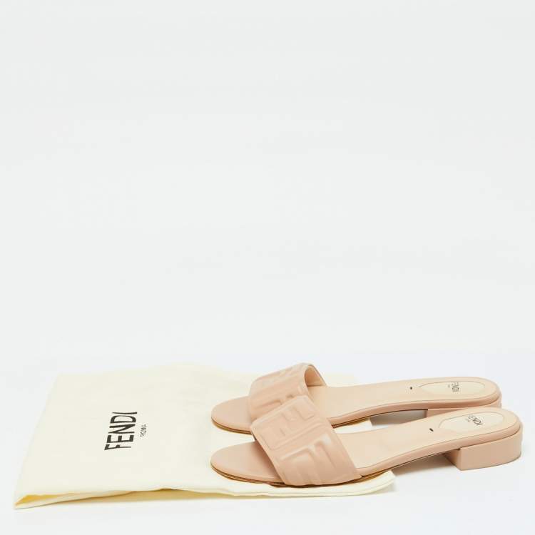 Pre Owned Fendi Beige Leather Logo Embossed Slide Flat Sandals Size 40