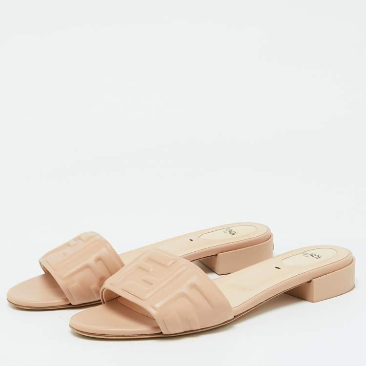 Pre Owned Fendi Beige Leather Logo Embossed Slide Flat Sandals Size 40