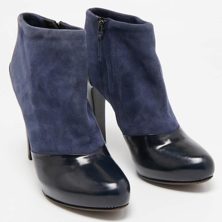 Pre Owned Fendi Navy Blue/Blue Leather and Suede Ankle Length Boots Size 37.5