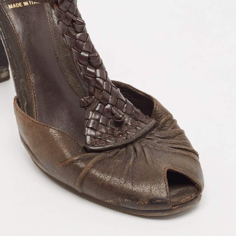 Pre Owned Fendi Brown Leather T Strap Peep Toe Ankle Strap Sandals Size 38