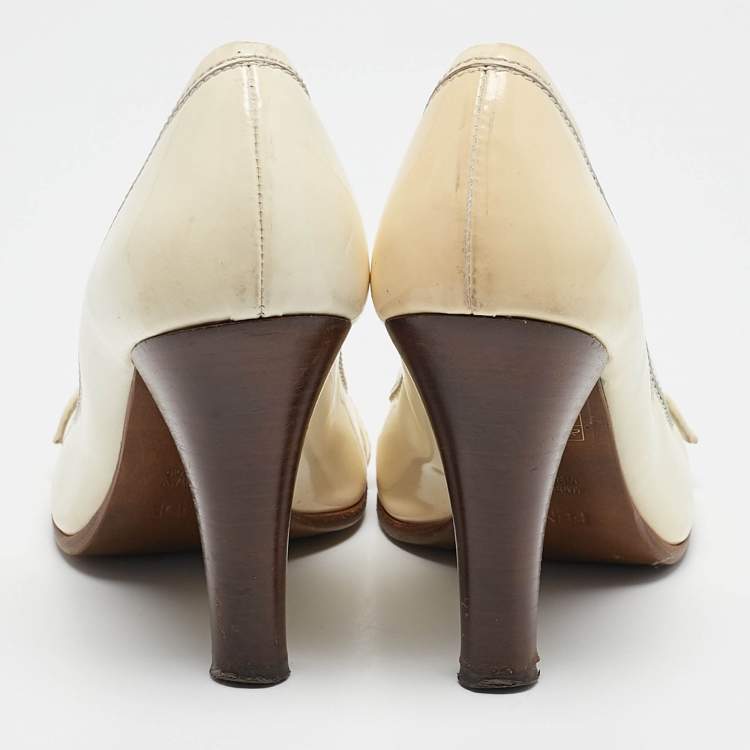 Pre Owned Fendi Cream Patent Leather Buckle Detail Open Toe Pumps  Size 38