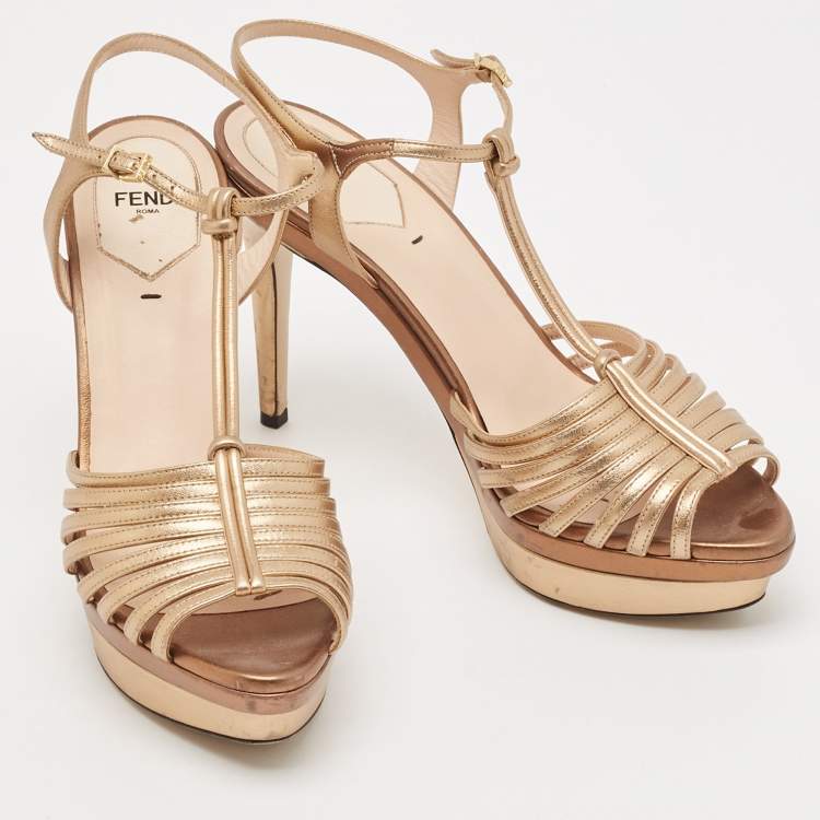 مملوكة مسبقًا Fendi Gold/Bronze Leather Strappy T-Bar Platform Sandals Size 39
