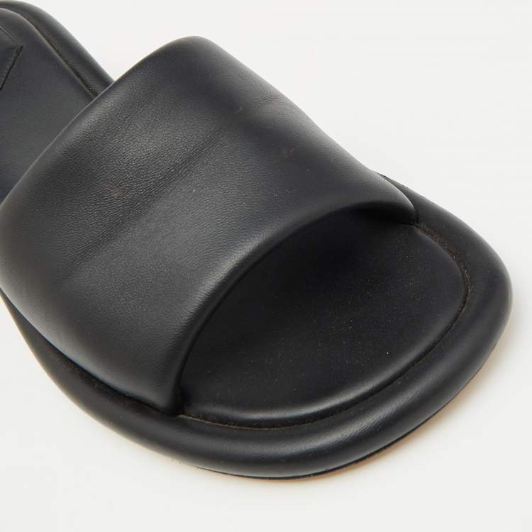 Pre Owned Fendi Black Leather Baguette Slide Sandals Size 42