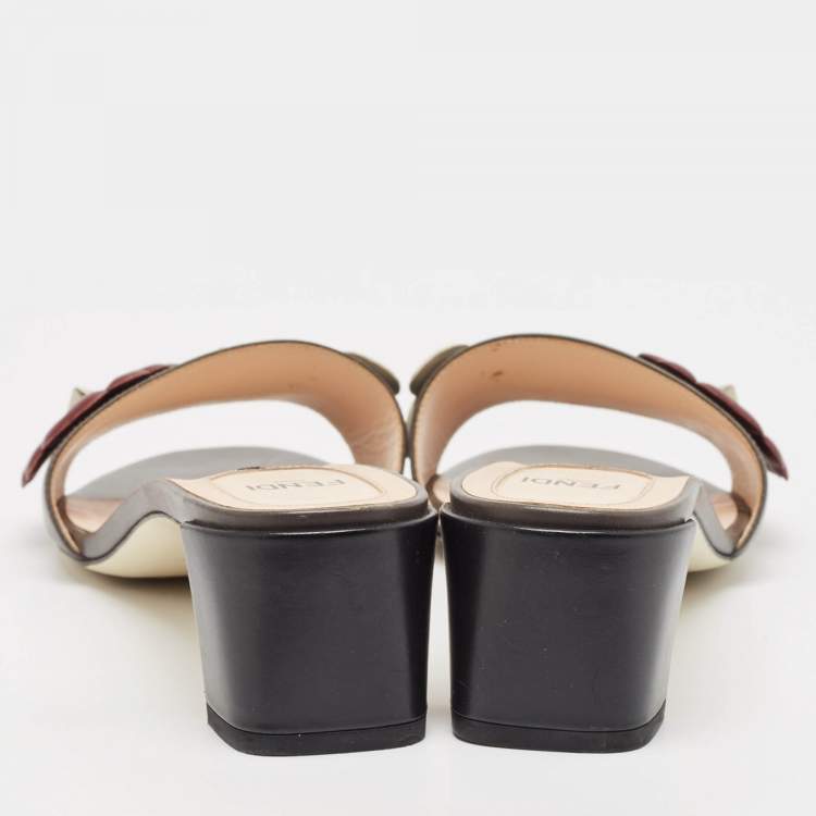 Pre Owned Fendi Grey Leather Flowerland Slide Sandals Size 38.5