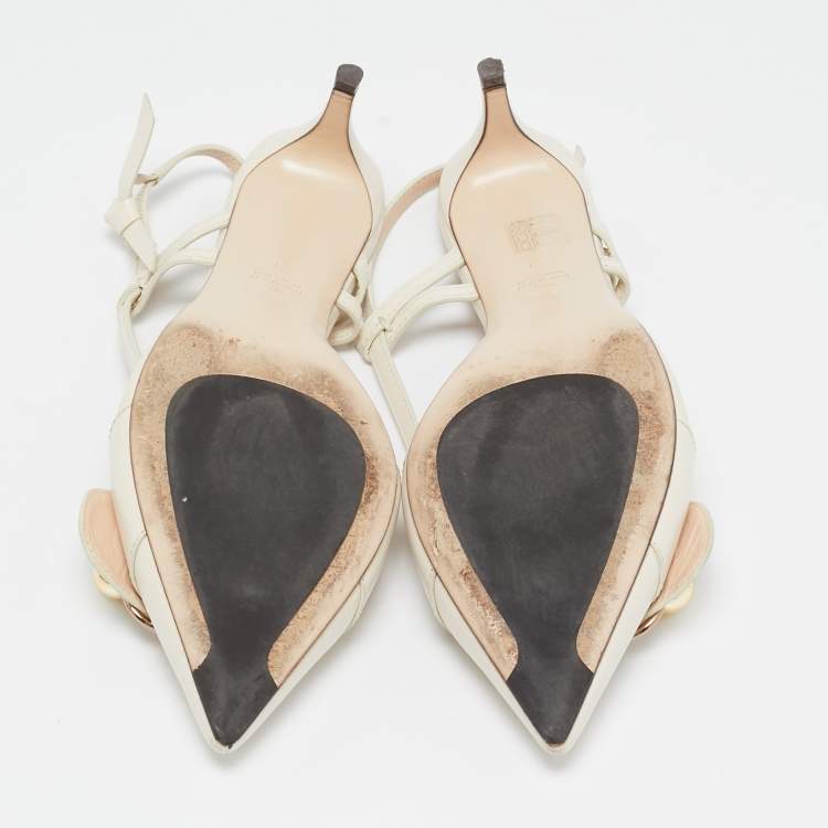Pre Owned Fendi Cream/Brown Leather Buckle Strap Slingback Pumps Size 41