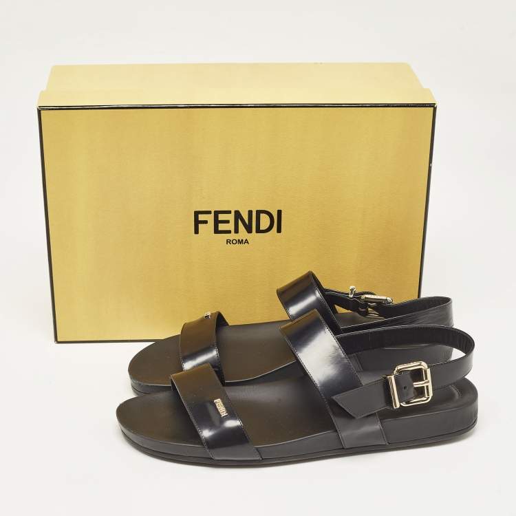 مملوكة مسبقًا Fendi Black Patent Leather Strap Buckle Flats Size 40
