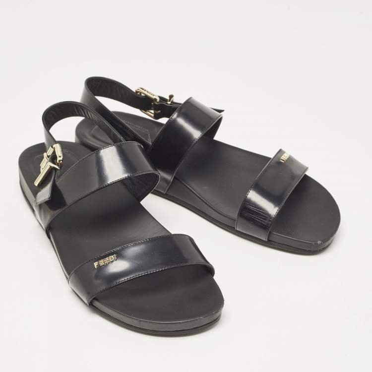مملوكة مسبقًا Fendi Black Patent Leather Strap Buckle Flats Size 40
