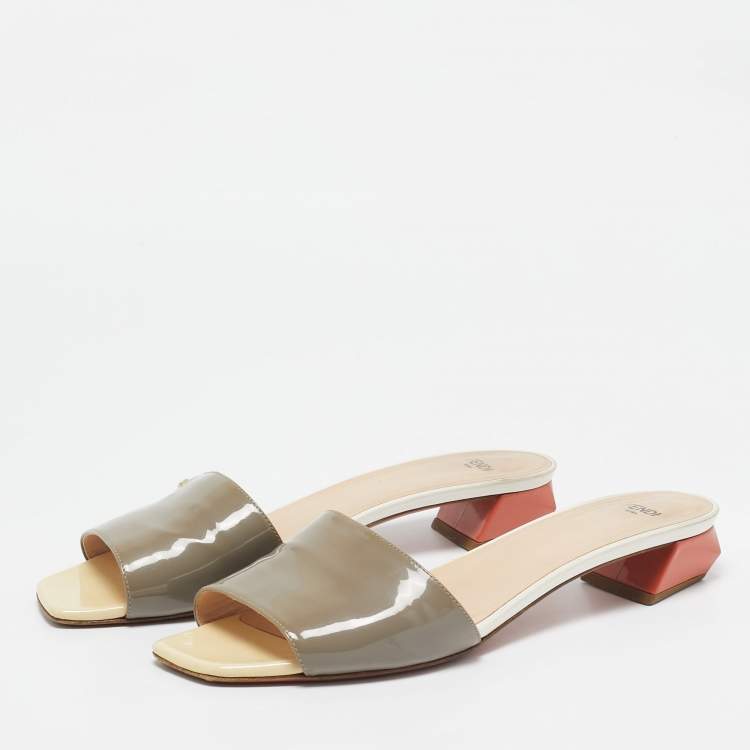 Pre Owned Fendi Grey Patent Leather Slide Sandals Size 41