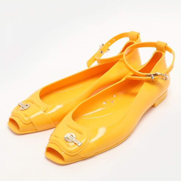 Pre Owned Fendi Yellow Jelly Peep Toe Ankle Strap Flat Sandals Size 38