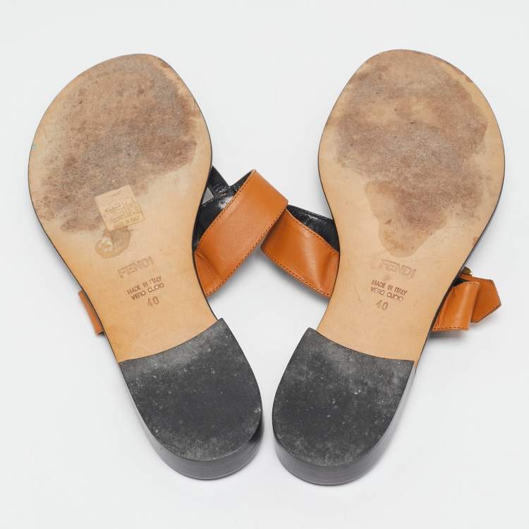 Pre Owned Fendi Brown/Black Leather Buckle Thong Slide Flats Size 40