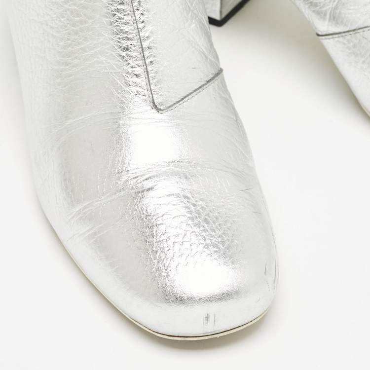 Pre Owned Fendi Silver/White Knit Fabric and Leather Sock Ankle Length Boots Size 38.5
