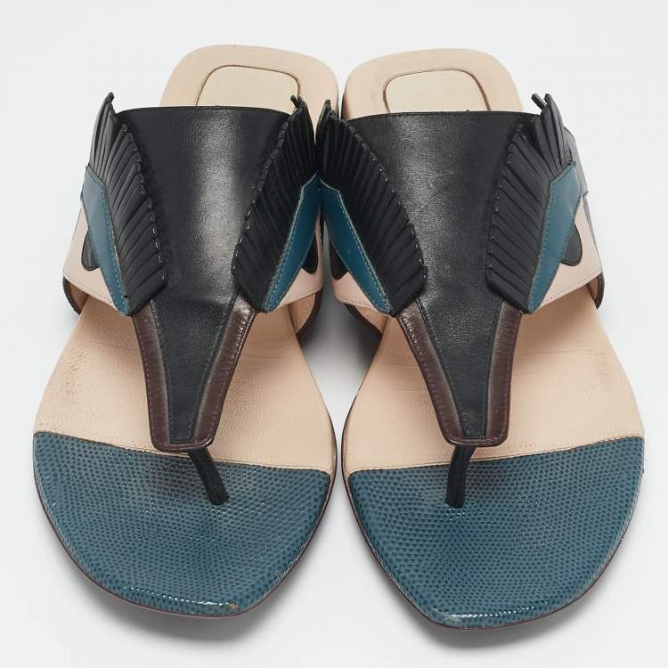 Pre Owned Fendi Multicolor Bugs Paneled Leather Thong Flat Sandals Size 41