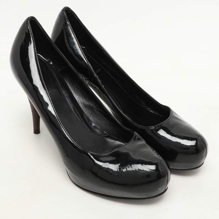 Pre Owned Fendi Black Patent Leather FF Heel Platform Pumps Size 39